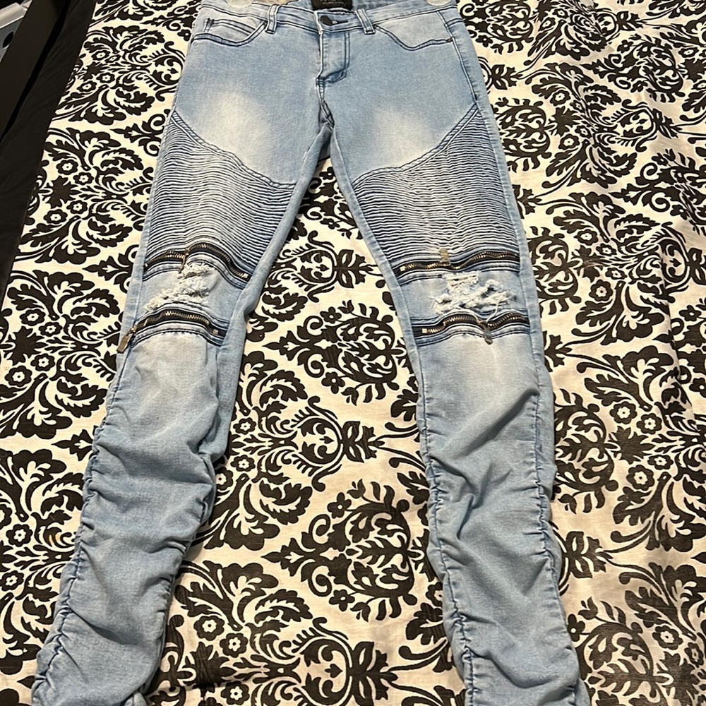 moto skinny jeans worn once *GREAT CONDITION